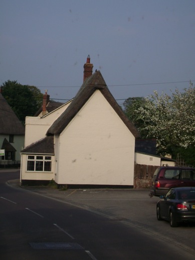 Thatched cottage seen on a Sunday drive